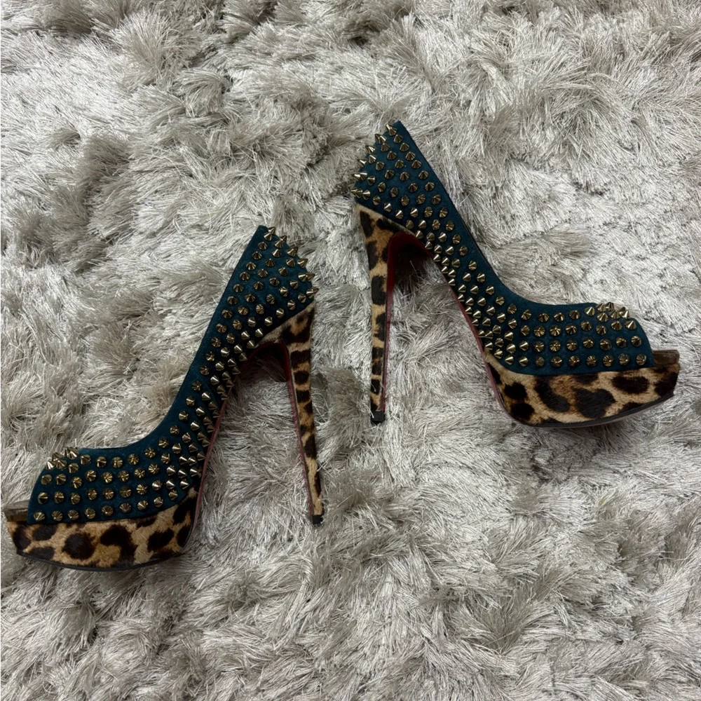 Christian Louboutin Women's Studded Peep-Toe Heels *Best fit size 8 - Picture 14 of 15